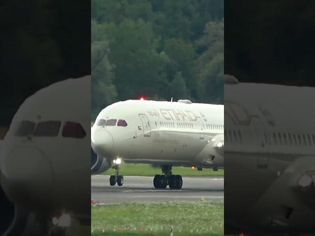 Boeing 787-9 takeoff Zürich #boeing #787 #zurich #airport #etihad #aviation #takeoff