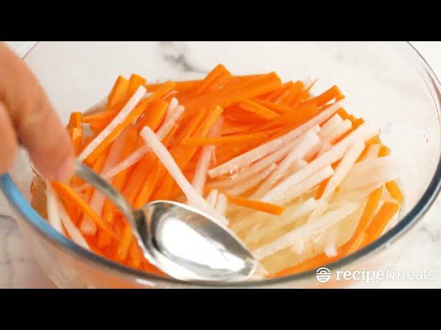 Vietnamese Quick Pickled Carrots and Daikon