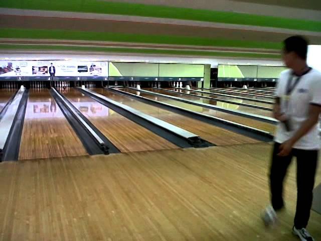 salamat @ bowling center :D