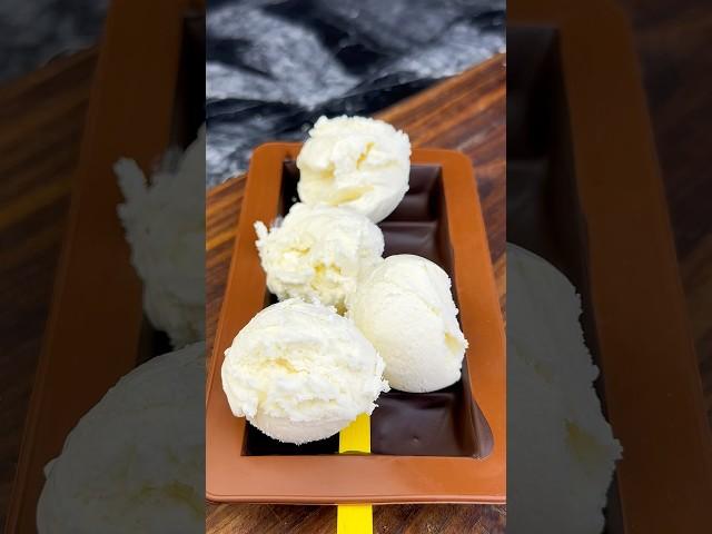Dubai pistachio chocolate ice cream bar #asmr #icecream #dubaichocolate