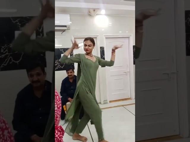 kineer dance ️