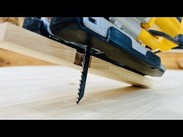 Cutting straight lines with a jigsaw using the router method