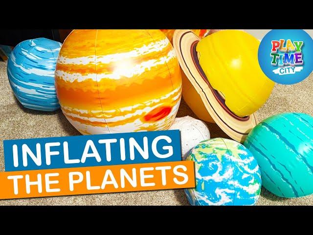 Unboxing the Giant Inflatable Solar System - Planet size comparison - Playtime City