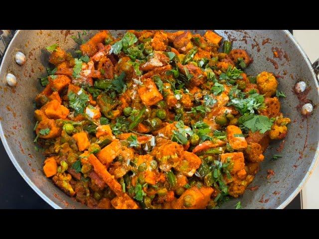 Dry Mix Veg | Instant Mix Veg Restaurant Style | Mix Veg Recipe | Zaikedarkitchen