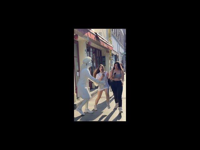 They were so scared   / check it out / Human Statue Prank #shorts
