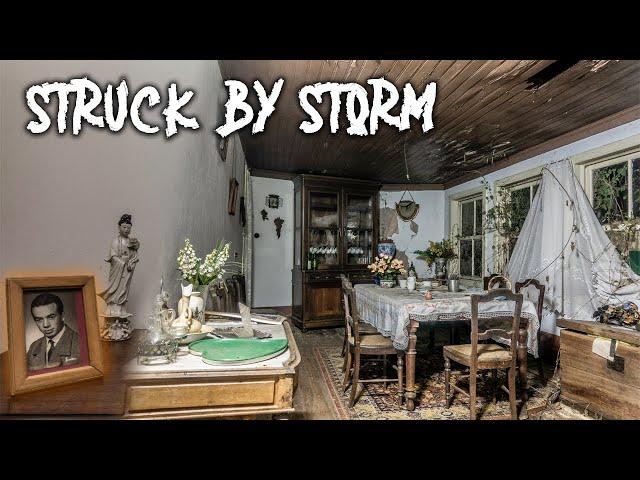 Untouched abandoned Portuguese family house | Sadly struck by a storm