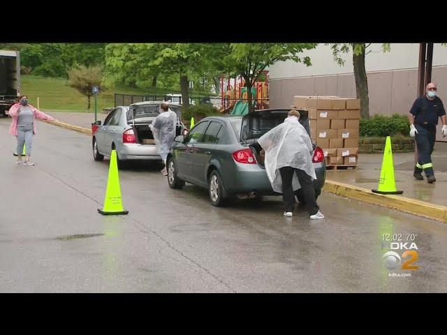 Pittsburgh Public Schools Distributes Fresh Produce To Families