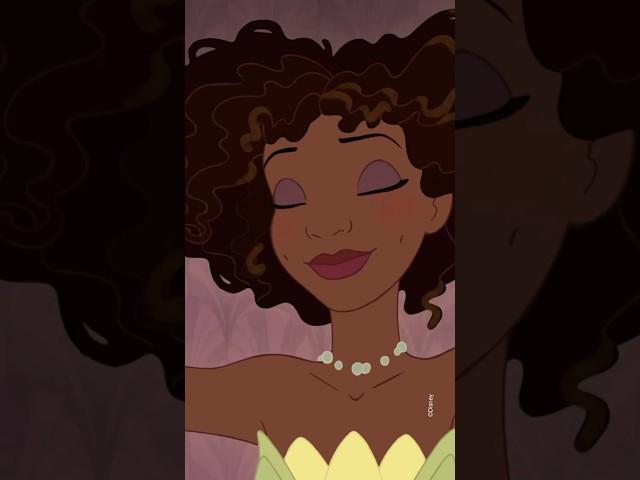 Princess Tiana lets her hair down! #princesstiana #disney #disneyprincess