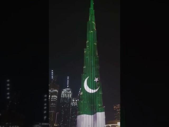 Pakistani flag on Burj khalifa ️
