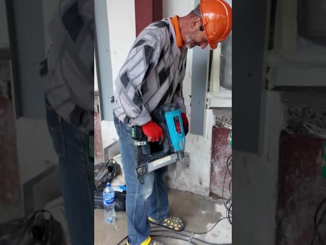 ‍️Супер монтажники‍️ Теплых полов и обогрева кровли️ #теплыйпол #обогрев  #греющийкабель