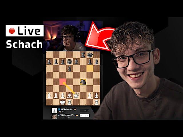  Live Schach mit Schlafanzug (Hochformat)