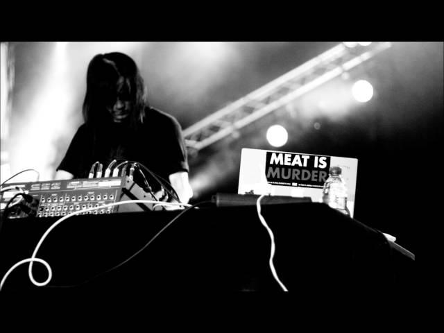 Merzbow - Merzbox 03 Remblandt Assemblage (Full Album)