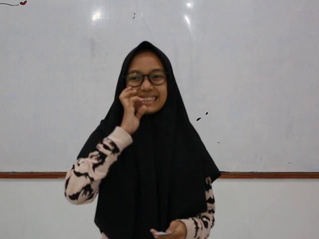 Sefti explaining why we should learn English for the sake of Allah
