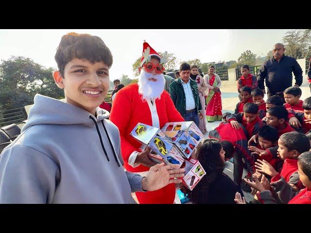 Chacha Ji  Ko Santa Bana Diya 