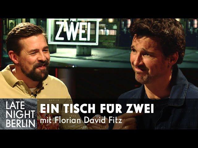 Florian David Fitz hat Klaas' Oma überfahren | Ein Tisch für Zwei | Late Night Berlin