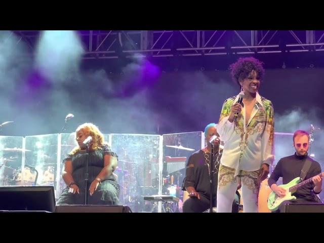 Gladys Knight concert montage opening for The O’Jays in Canton, Ohio 2022