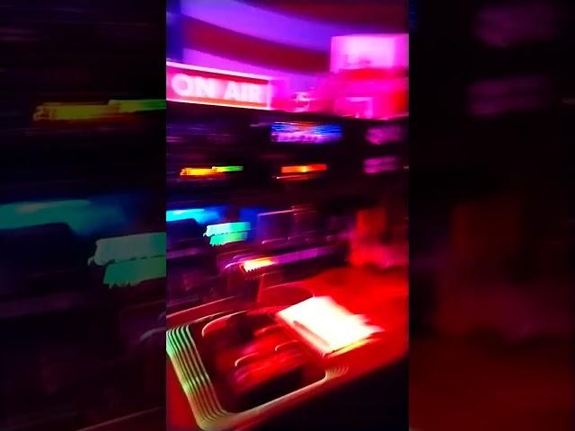 A Tour of the New Bench Arrangement #483 #cb #cbradio #udx #shorts #bench #shack #radioshack  #skip