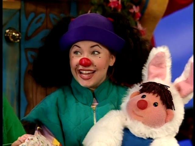 The Big Comfy Couch Dressing Up complete