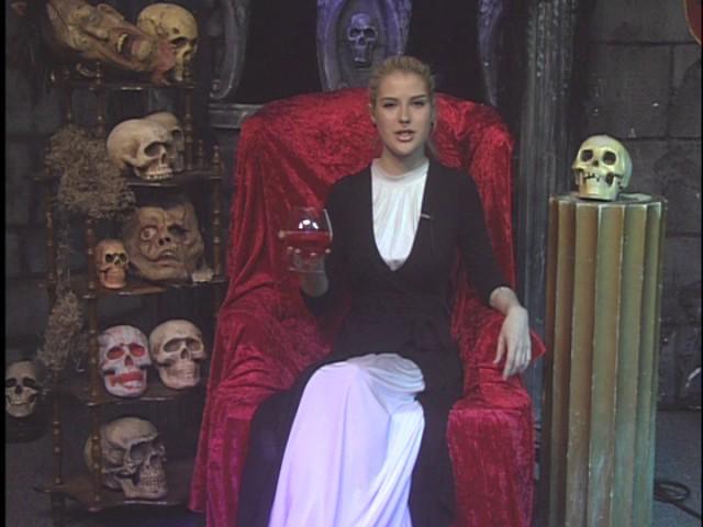 CRIMSON THEATRE REPORT WITH LILITH LOVECRAFT.