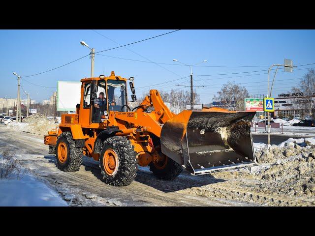 Фронтальный погрузчик Амкодор-352C. Уборка снега. / Front loader Amkodor-352C. Snow removal.