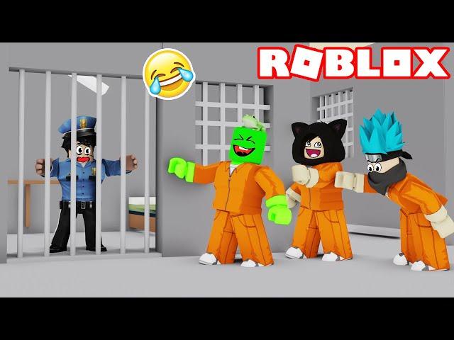 روبلوكس : الهروب من الشرطه مع @OtakuG و @PmnMinecraft و @Mineboxarabic1 الورع 