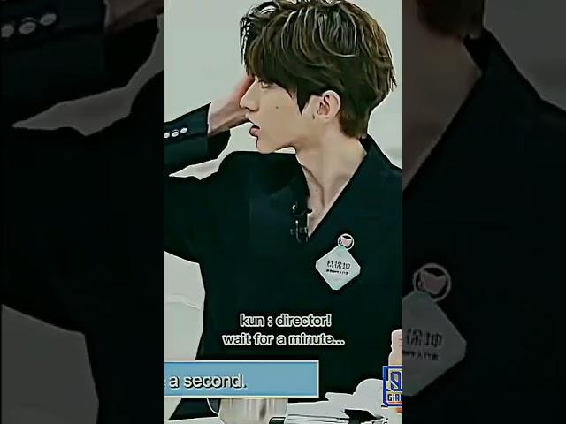 Cai Xukun Is so nice to lisa I don't like to ship but these two are sooo cute 