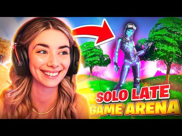 Gamer Girl DOMINATES Solo Late Game Arena!