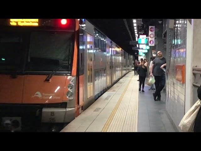 Sydney Trains: B26 departs Town Hall