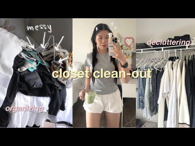 SUMMER CLOSET CLEANOUT | decluttering & organizing my entire closet (showing you all my clothes) 