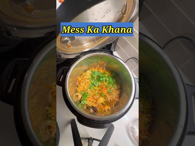 Akhir Hostel Me Khana Acha Kyu Nahi Banta( Veg Pulao Recipe ) #shorts #vegpulao #makingfood #recipe