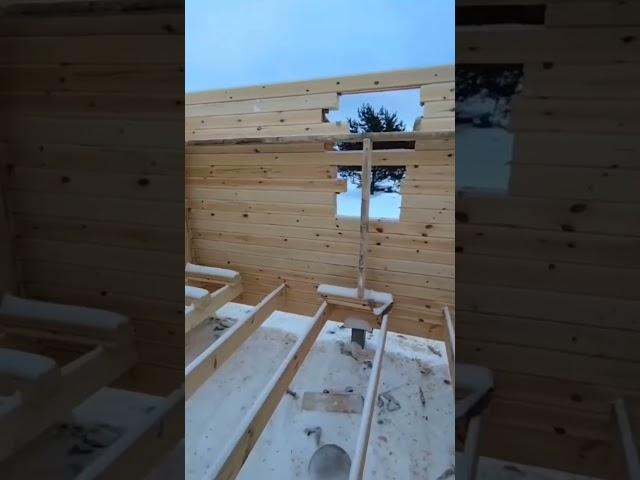 Продолжаем строительство дома из сухого профилированного бруса.