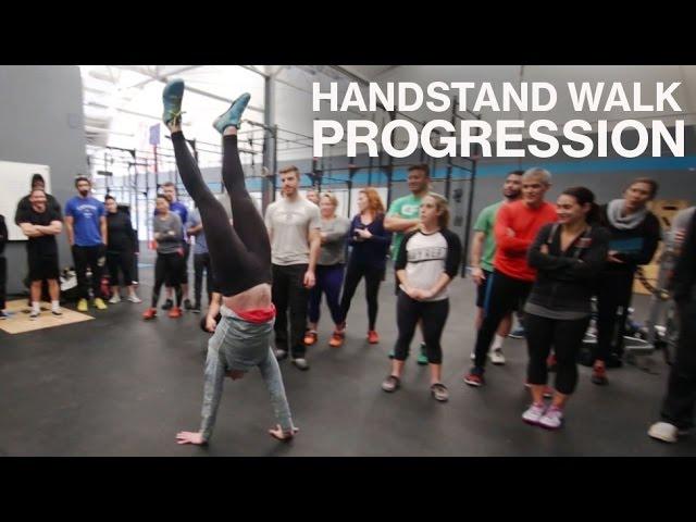 HANDSTAND WALK