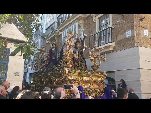 Nuestro Padre Jesús de los Afligidos por la Plaza de las Flores en la Semana Santa Cádiz 2019