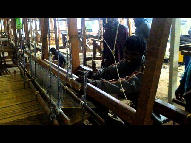 Weaving Selvedge Denim on Handloom : Running-in (V 20151225 183340)