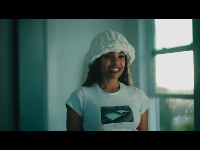 Samara Cyn - Moving Day [Official Music Video]