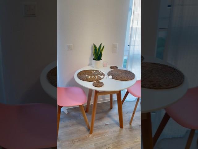 My new dining table from SKLUM.