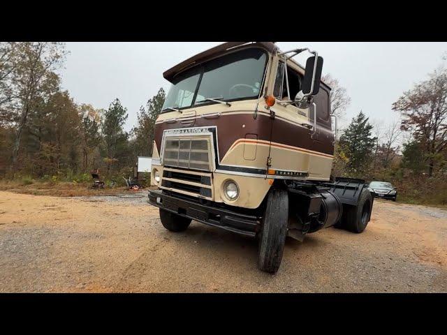 International cabover gets some repairs and a fun test drive.  New LiFePO4 start batteries