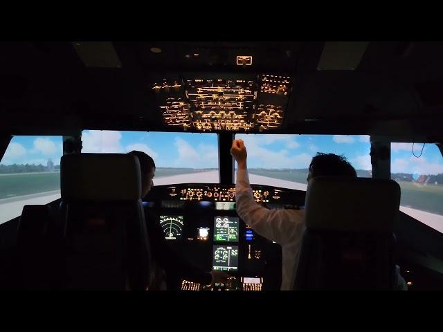 AIRBUS A320 COCKPIT FLIGHT SIMULATOR IN KRAKOW, POLAND | PART 1 | GOOD WEATHER | AIRPOINT