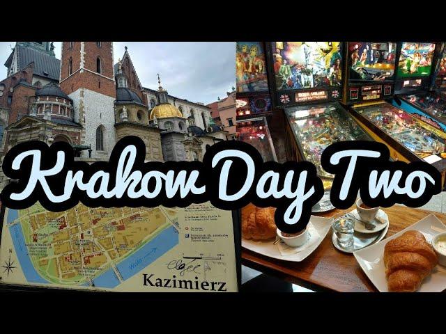 Krakow Vlog January 2018 Day Two | Kazimierz | Pinball Musuem| Wawel Castle | Kuchnia u Dority