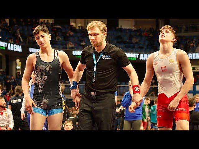 U17 Michal Maciuk (POL) vs Wahid Ilyasov (FRA) 65kg. Freestyle boys youth wrestling. B-cam-man