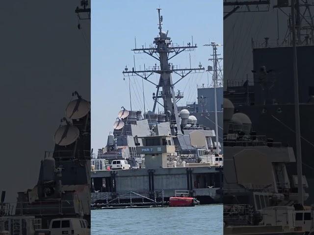 USS Bainbridge (DDG-96)Arleigh Burke-class destroyer