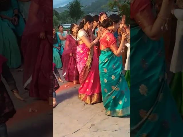 pahadi wedding #viral #video #status cute girls  #gadwali #kumauni #song #pahadi  neu viral