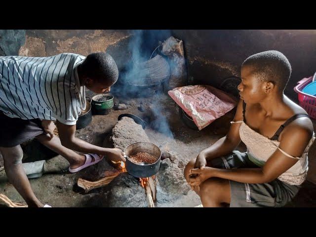 Travel with me to Africa//Village Cooking// Grounded Peanut and Fresh Yam #food #cooking