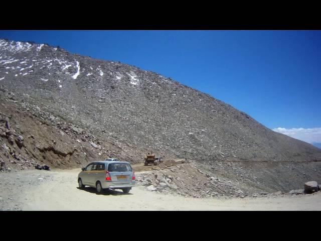 Khardung La ( Ladakh, Jammu and Kashmir ) - World's highest motorable pass by mountain bike