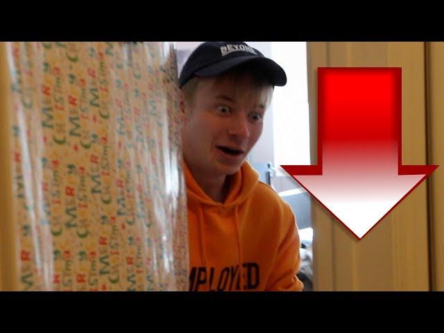 I PRANKED EVERY SINGLE ROOMMATE!!