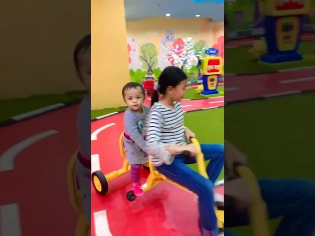 BABY KAWAI - AYO KITA GOWES SEPEDA - PADAHAL CUMA NEMPLOK DIBELAKANG 