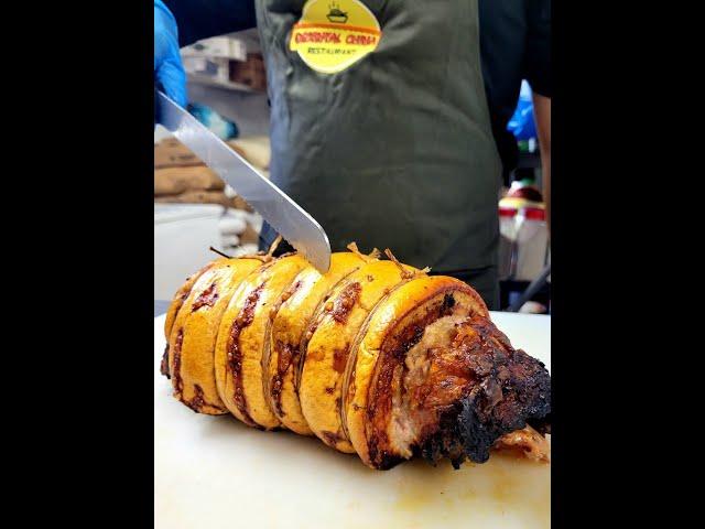 el Chicharron Relleno  Tostaiitoo el Lechon ️ Blandito.. el Cuerito.. Uffff  Solo Escucha !!