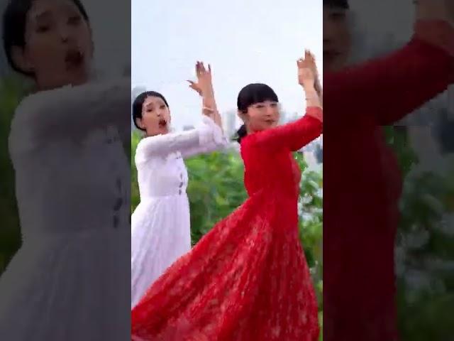 Barso re  by Japanese dancers /Bollyque / A.R. Rahman / Aishwarya Rai