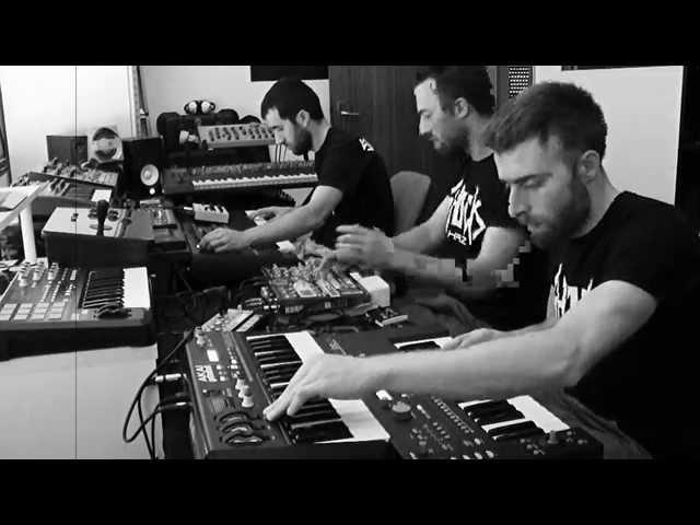 Shock-HRz - Jungle Machines [Access, Elektron, Korg, Akai & Waldorf Live Set]