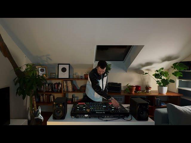 Meraki – Deep House & Electro Chill Set | A Soulful Living Room DJ Session